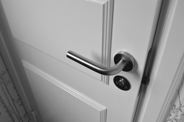 Comment choisir ses portes : conseils et tendances à connaître